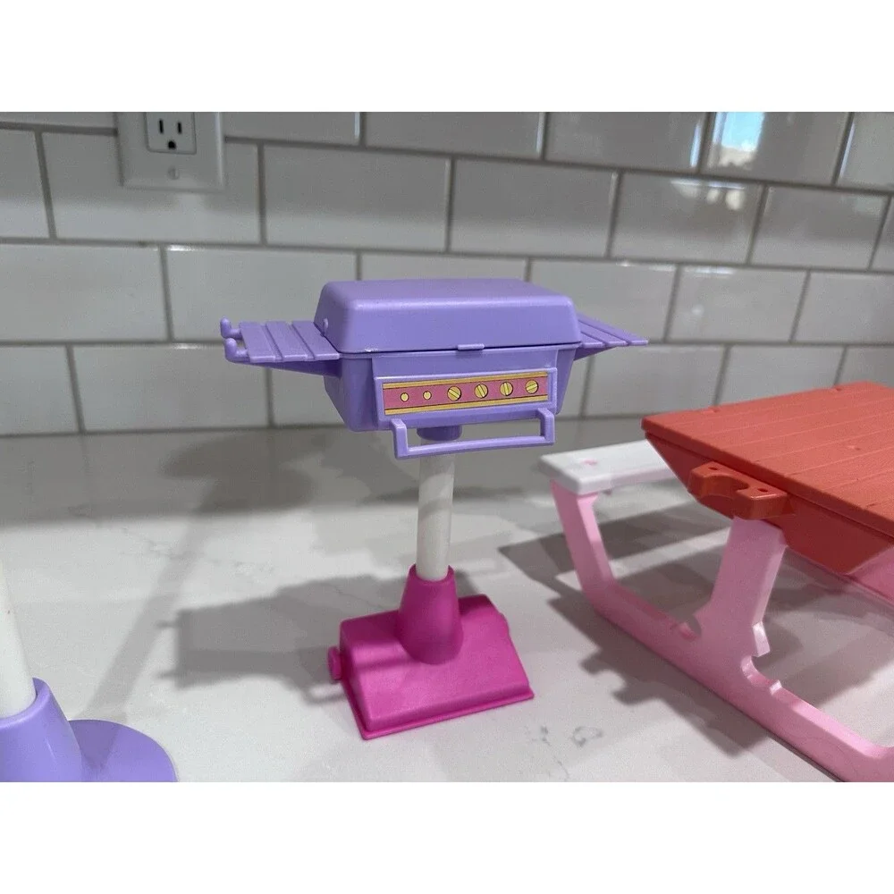 Vintage 1991 Barbie BBQ Picnic Playset Grill Table Basketball Mattel Arco